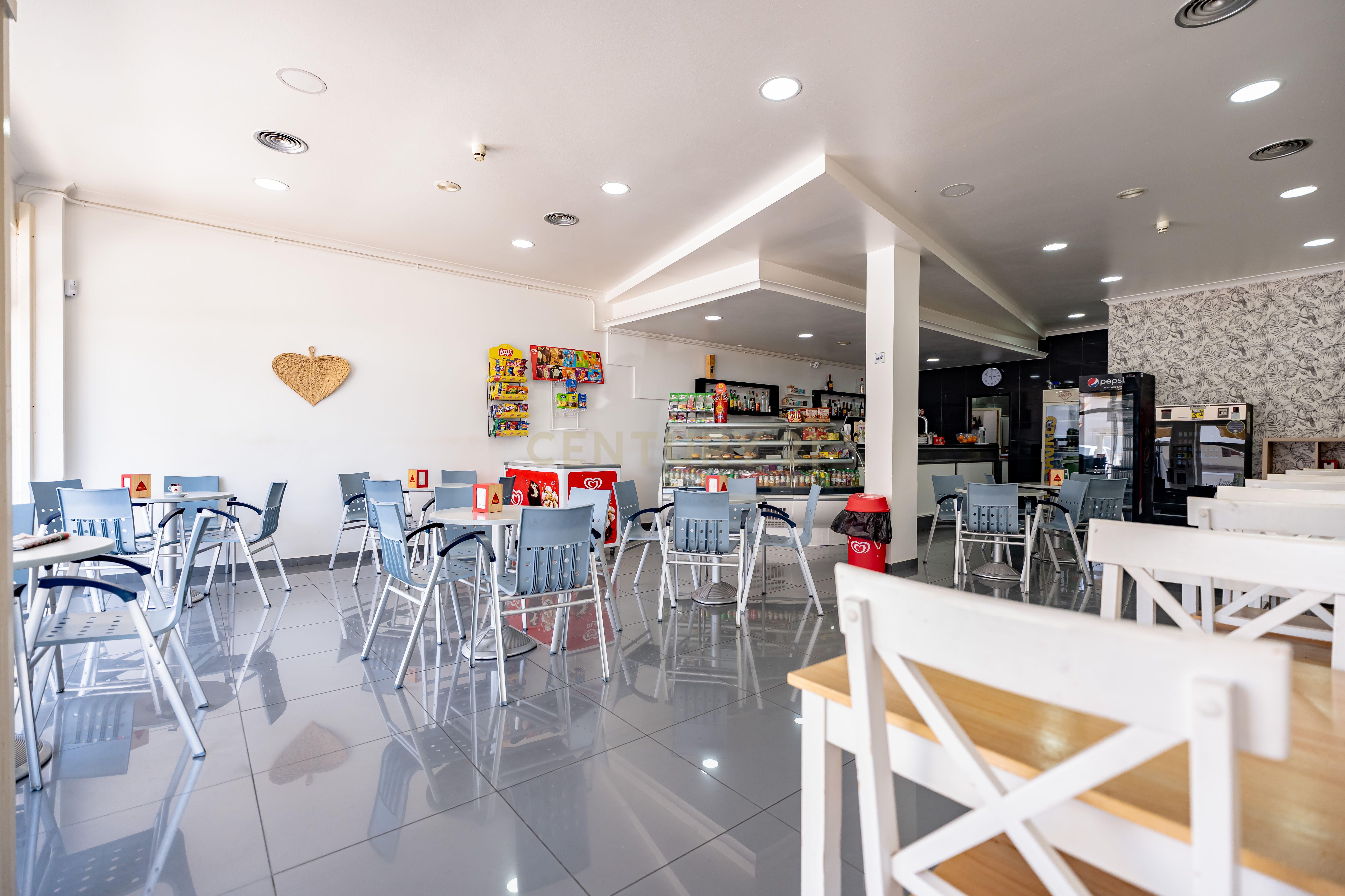 Fotografia 6 de Cafetaria & Gelataria à Venda na Praia da Vieira – Excelente Oportunidade de Negócio