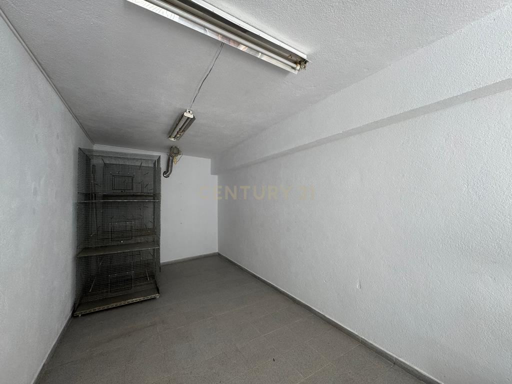 Garagem/box em Vialonga com 24m2.  - Image 6