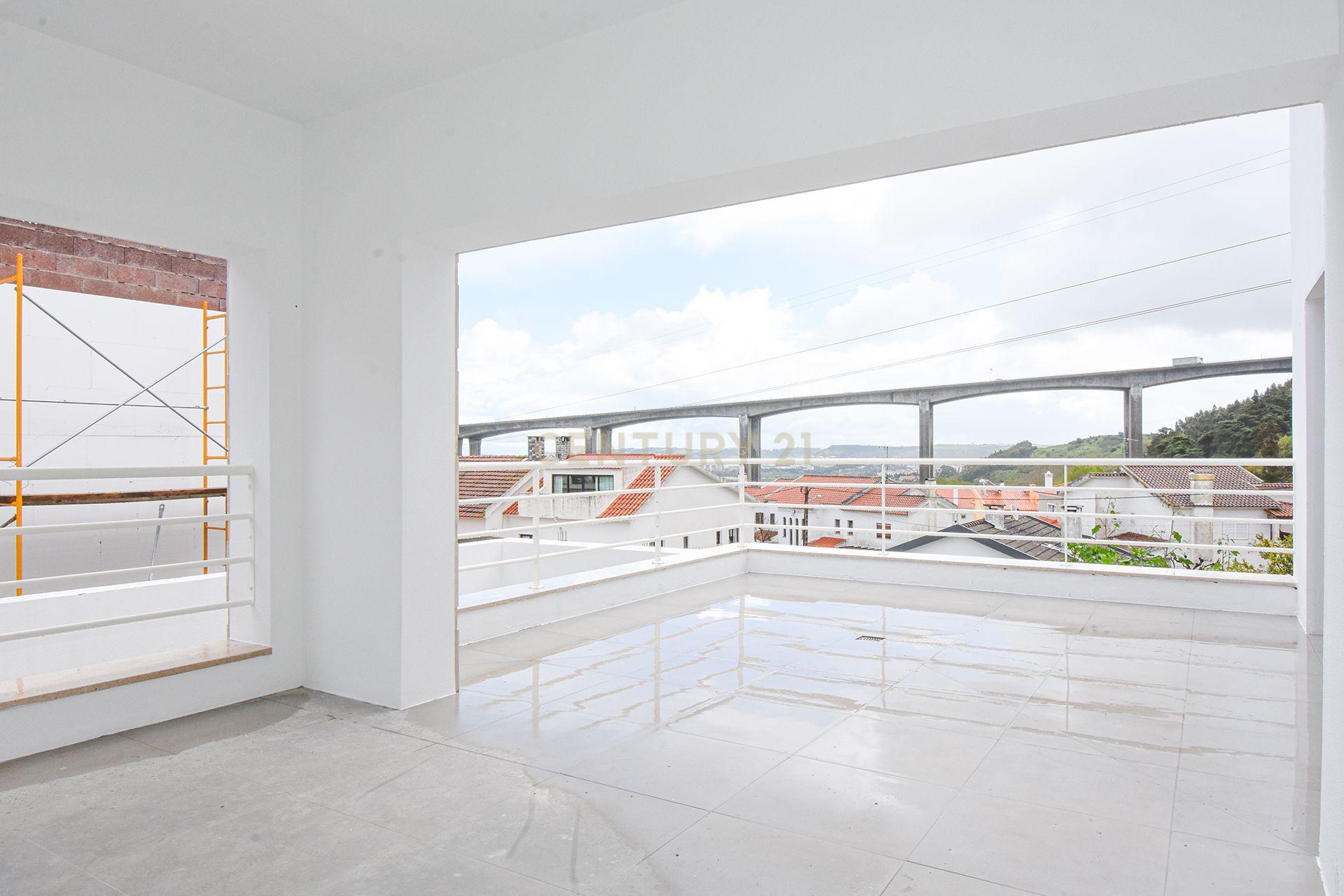 Moradia Isolada T3 - Loures - Image 9
