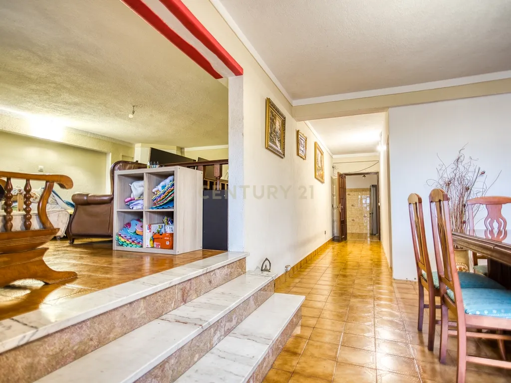 Moradia com elevado potencial de rentabilização em Camarões – Almargem do Bispo - Image 37