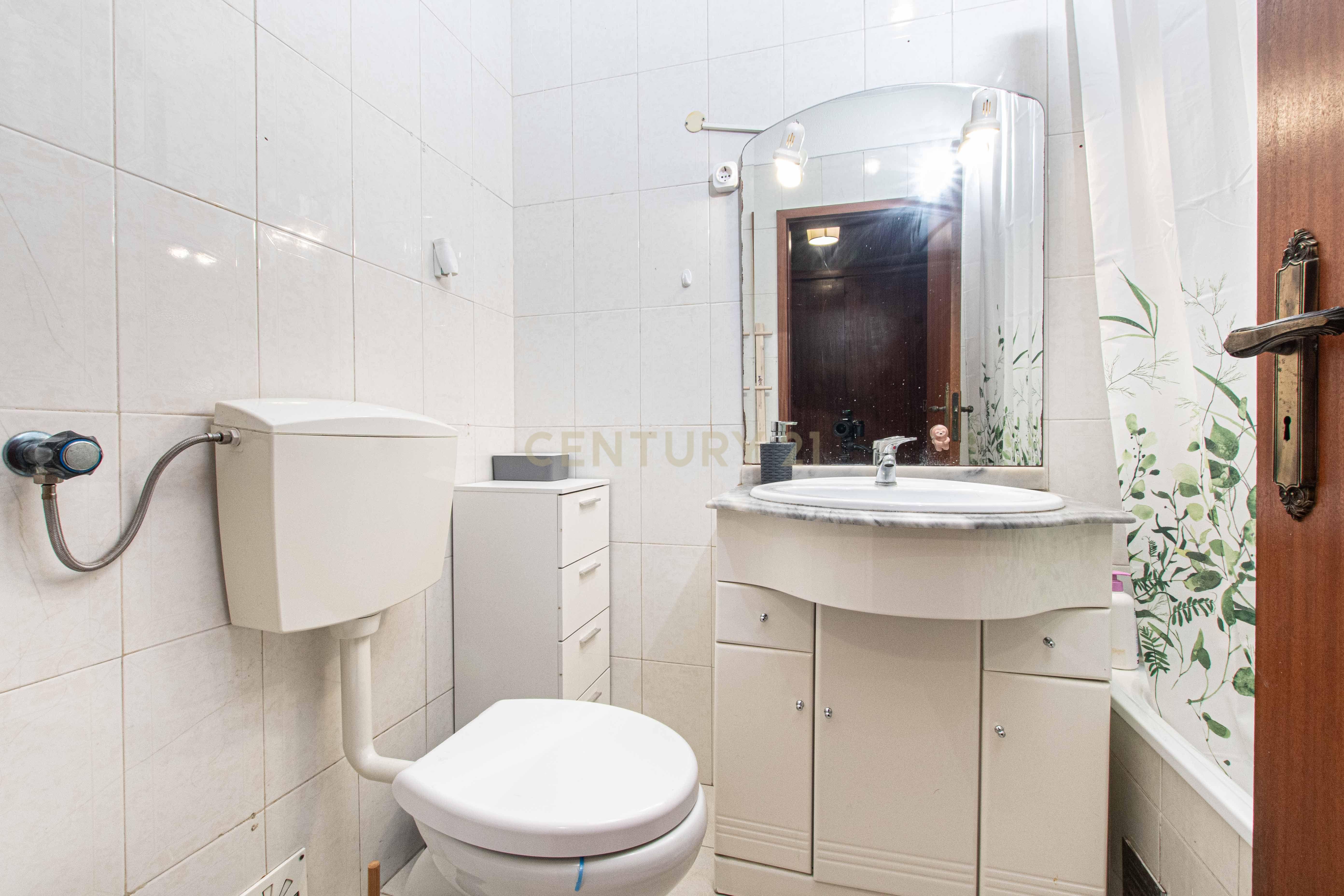 Fotografia 12 de Apartamento T2 em Alfragide, Amadora