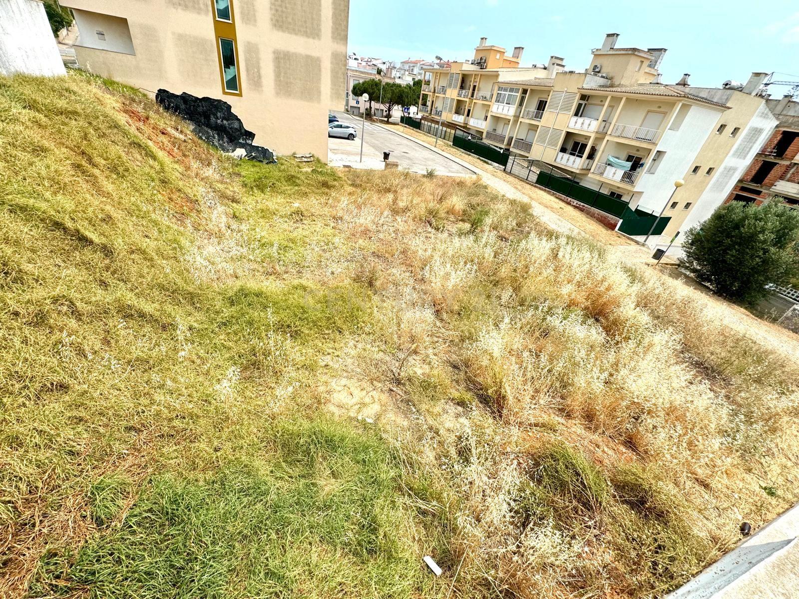 Fotografia 6 de Terreno Urbano para Construção.