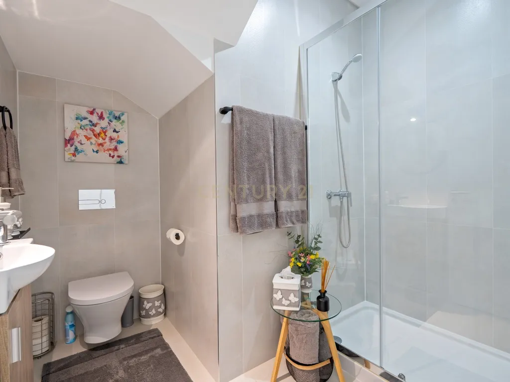 Moradia T3 + 1 Moderna com Piscina e Acabamentos de Luxo – Algoz - Image 27