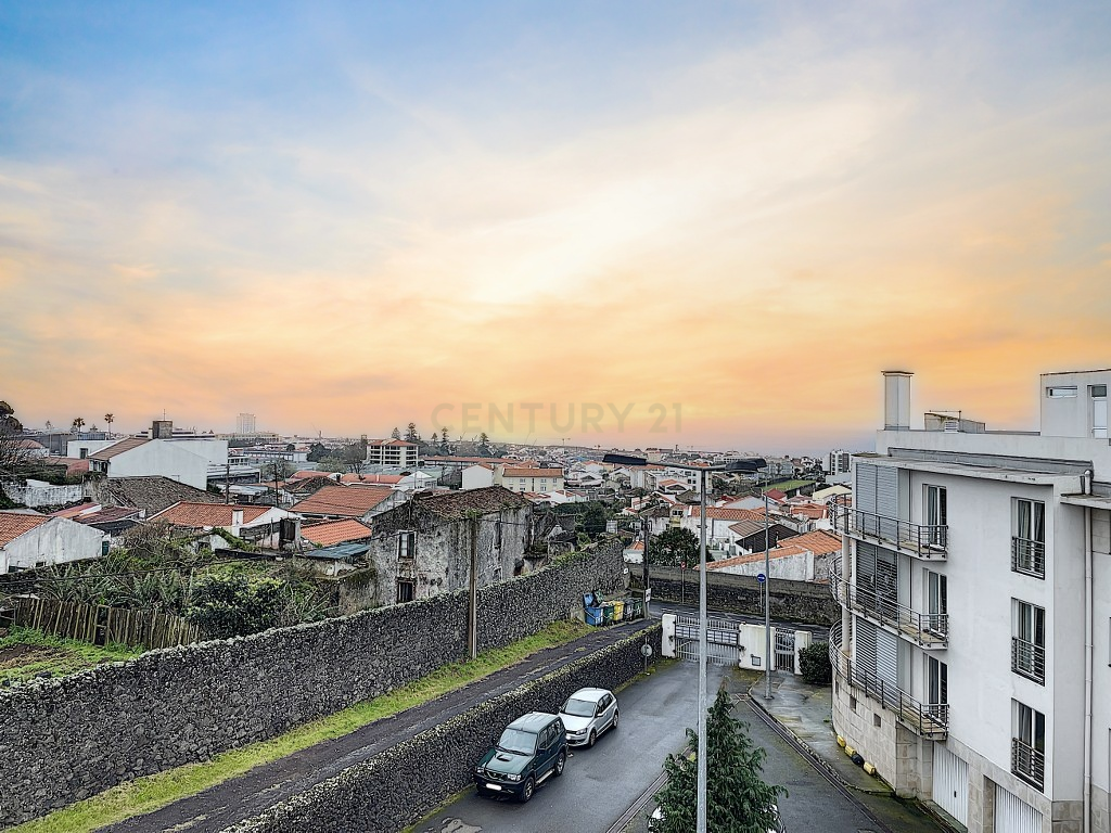 🏡 Apartamento T3 com Suíte e Ar Condicionado – Condomínio Privado Paim - Image 29