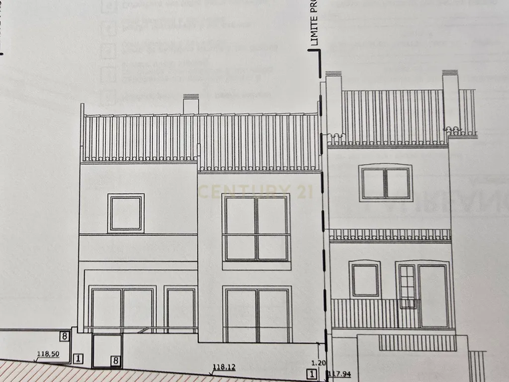 Terreno com Projeto Aprovado na Nazaré com licença a levantamento - Image 1