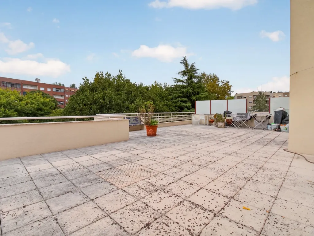 Apartamentos arrendados com 7,5% rentabilidade - Image 25