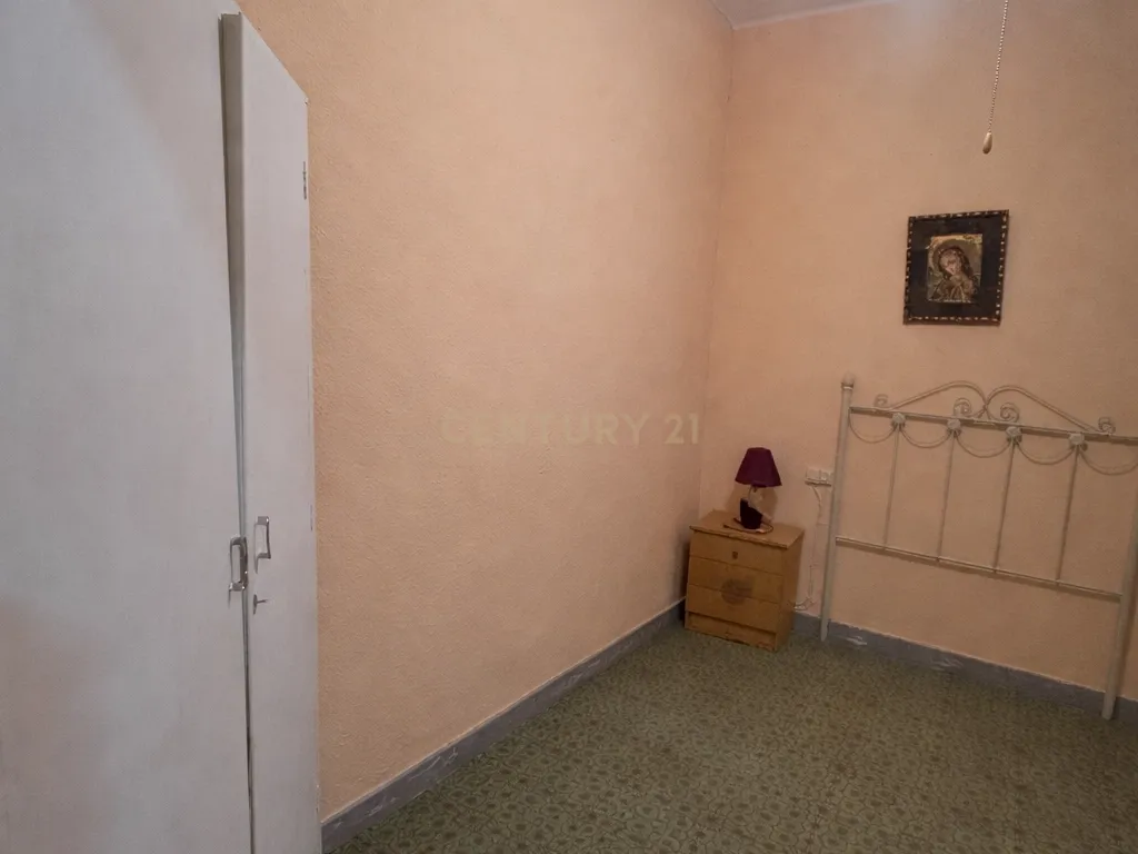 Edifício exclusivo com grande potencial numa das melhores zonas de Trujillo - Image 82