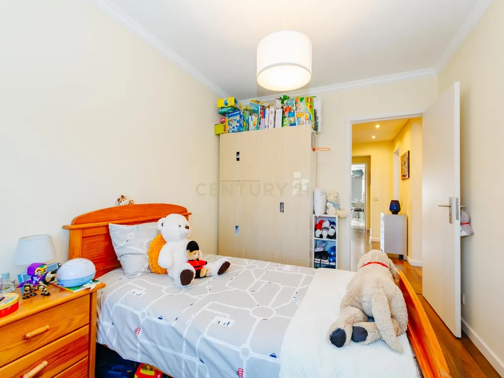 Apartamento T3 com 100,5 m² em Alfornelos com Arrecadação no piso -1 - Image 12
