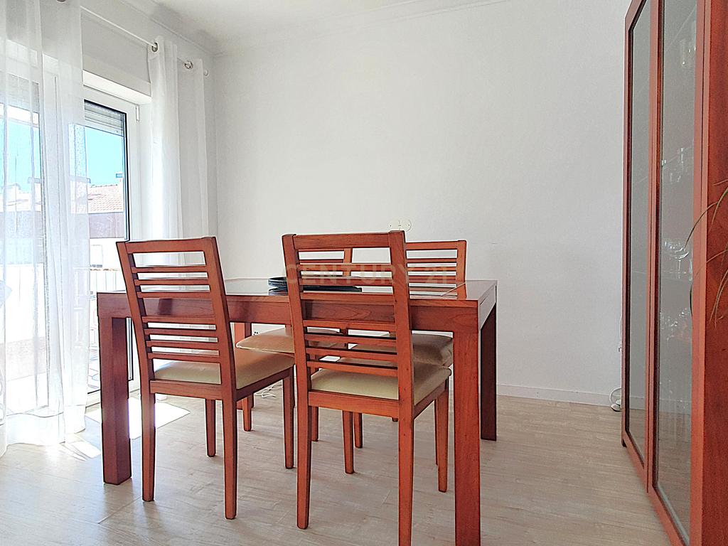 Apartamento T3 I Elevador I Centro Cidade Coimbra - Image 5