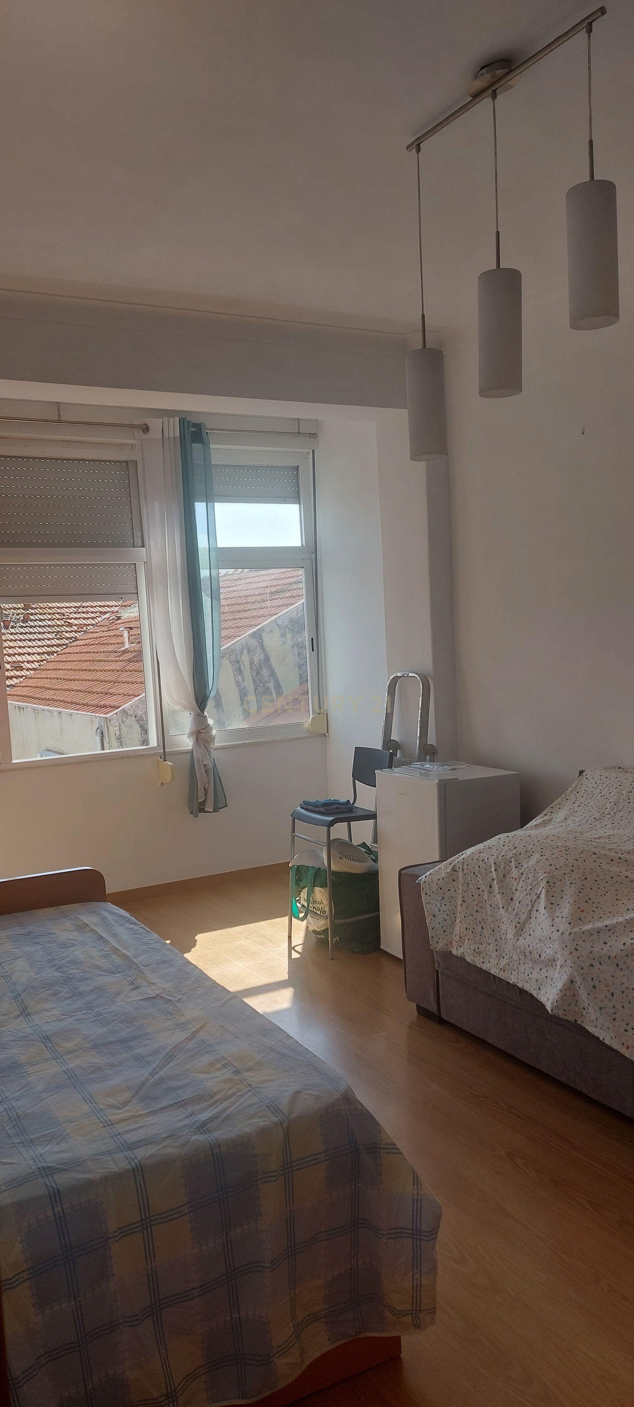 Fotografia 6 de Apartamento T3 em Amora, Seixal - Oportunidade Única!