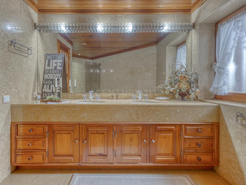 Herdade em Moreira de Cónegos – Moradia com 4 Frentes com Piscina 6 Hectares de terreno ideal para Organização de eventos, Alojamento local , boutique hotel etc - Image 34