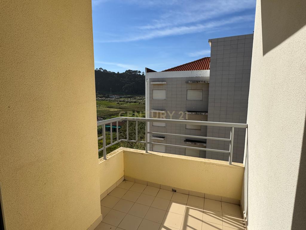 Apartamento Moderno com Vista Mar em Nazaré - 3 Quartos - Image 16