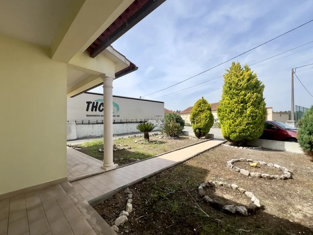 Moradia em Calvete, Alqueidão, Figueira da Foz, Coimbra com Jardim e Boa Exposição Solar - Image 28