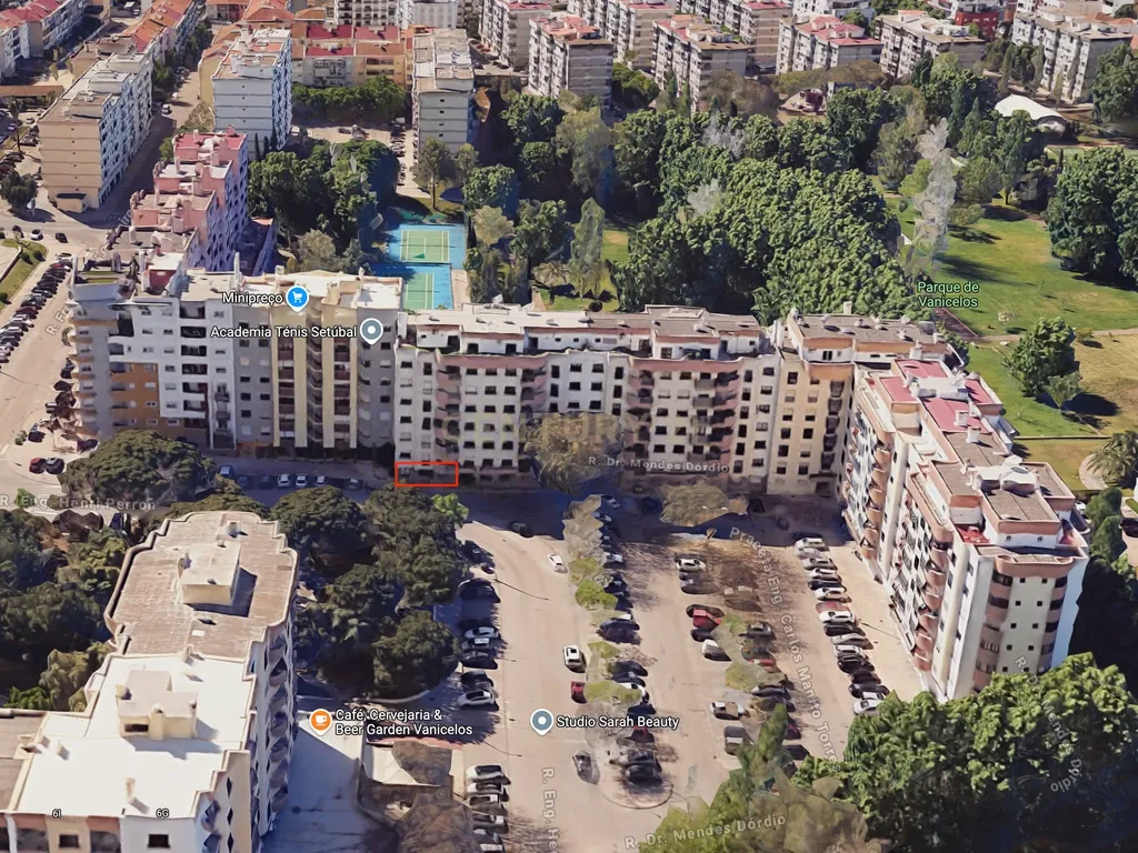 Apartamento de 4 assoalhadas em Zona Premium c/ 122m2 VANICELOS - SETUBAL - Image 15