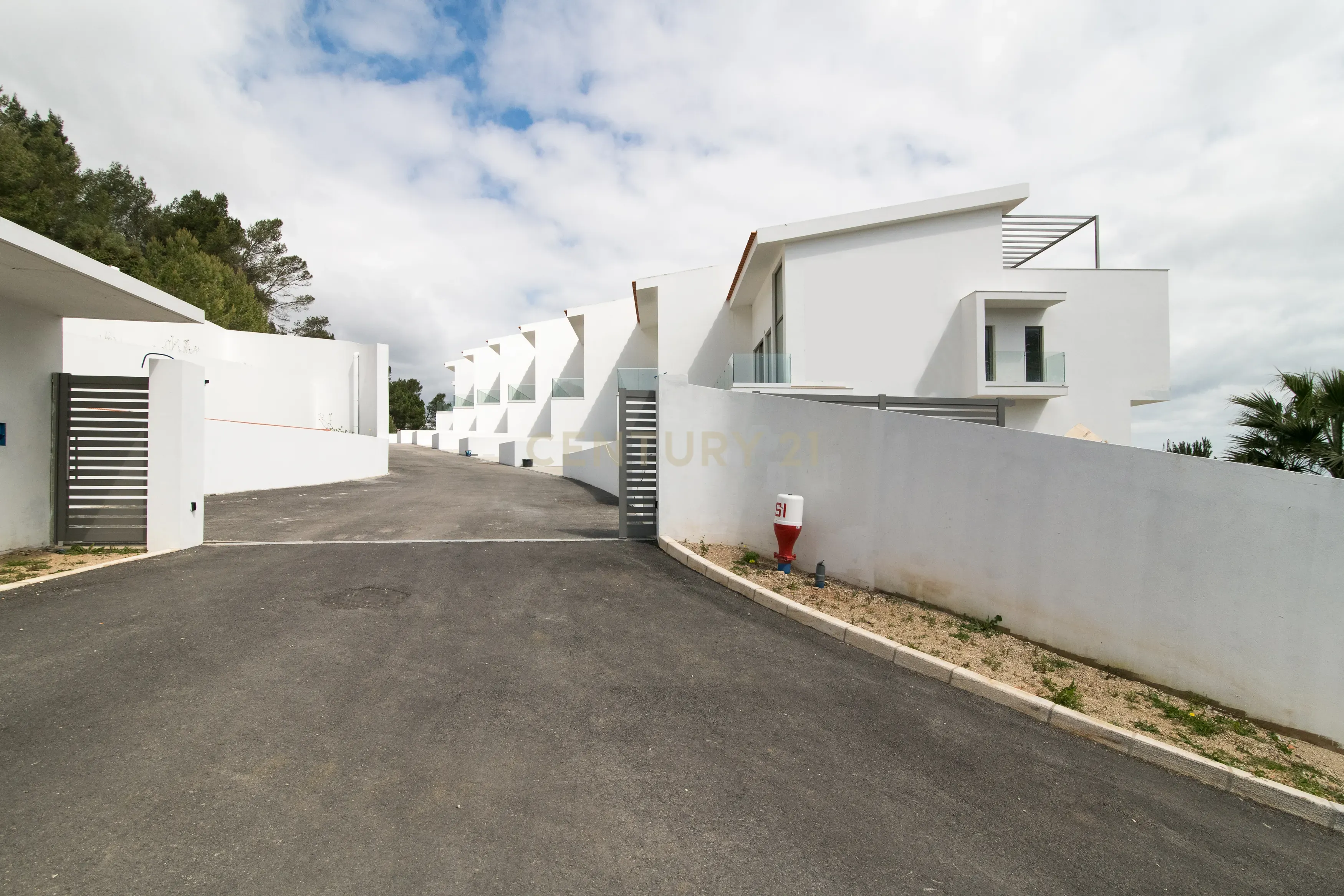 Condomínio Villas d’Ouro – Exclusividade e Conforto no Coração de Sesimbra - Image 74