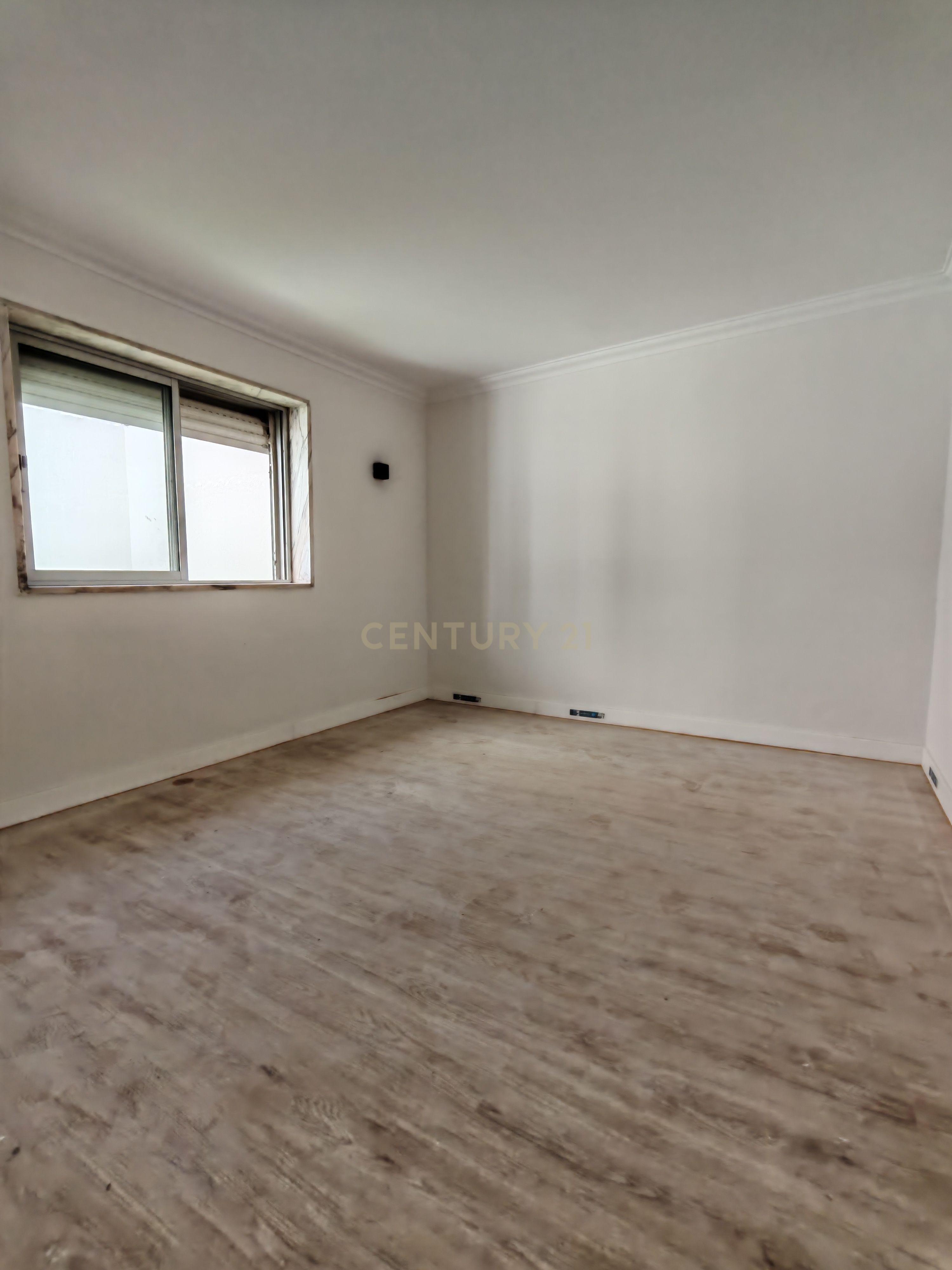 Fotografia 5 de Apartamento T2 em Campolide, Lisboa