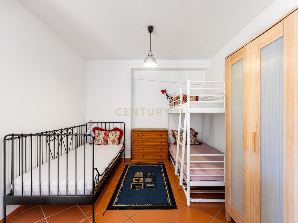Apartamento T0+2 perto da praia na Ericeira! - Image 14