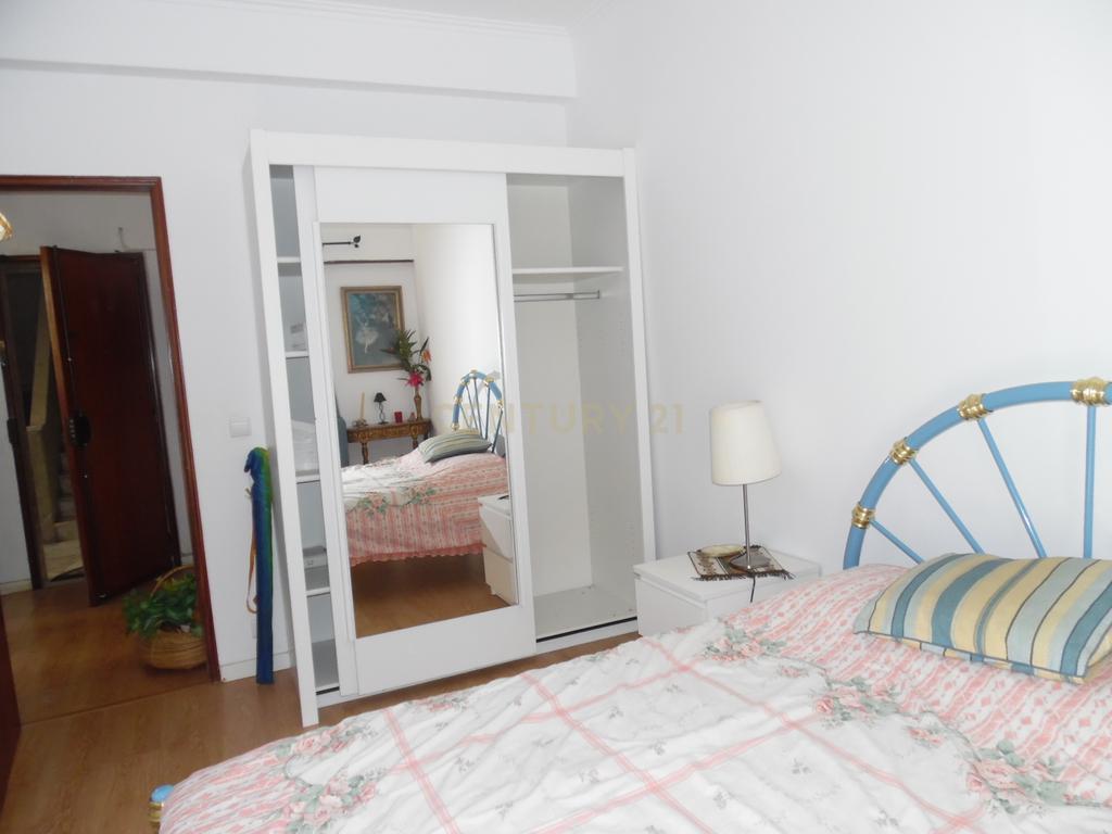 Apartamento T1 em Águas Livres, Amadora - Oportunidade Única - Image 15