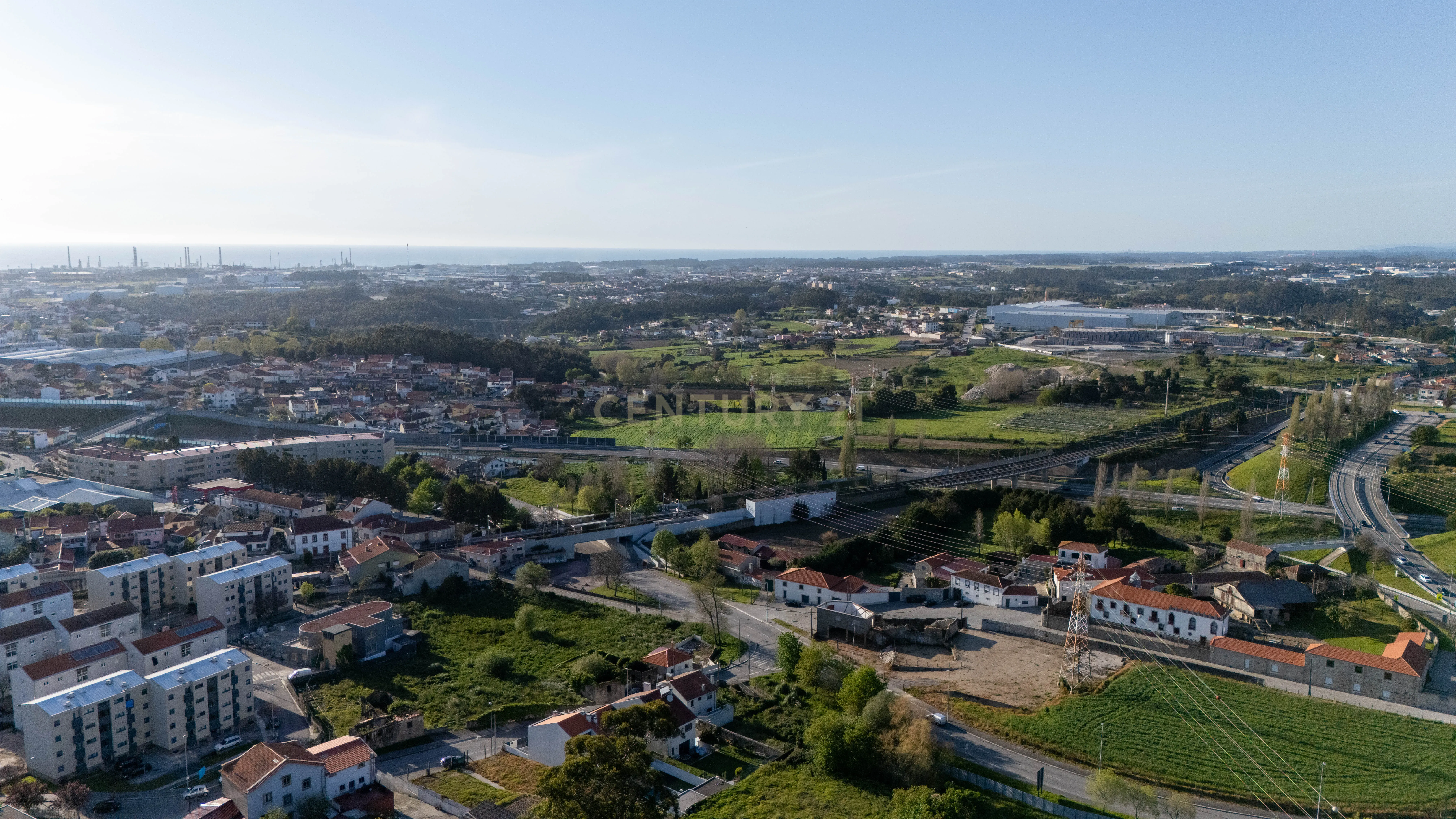 Terreno com Projeto de Loteamento Aprovado para Construção de Moradia - Image 8