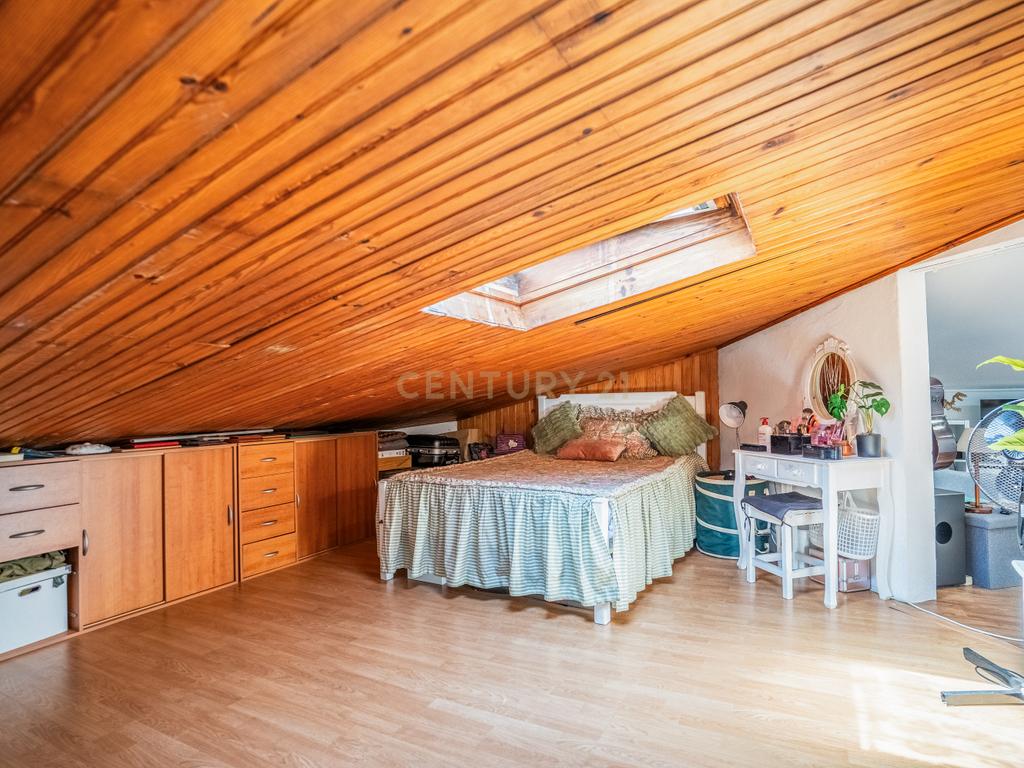 Apartamento Duplex T3+2 com Garagem Box - Image 30