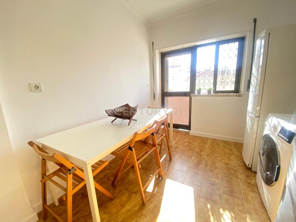 Apartamento T0 (88 m²) com terraço – Próximo de Cascais - Image 13