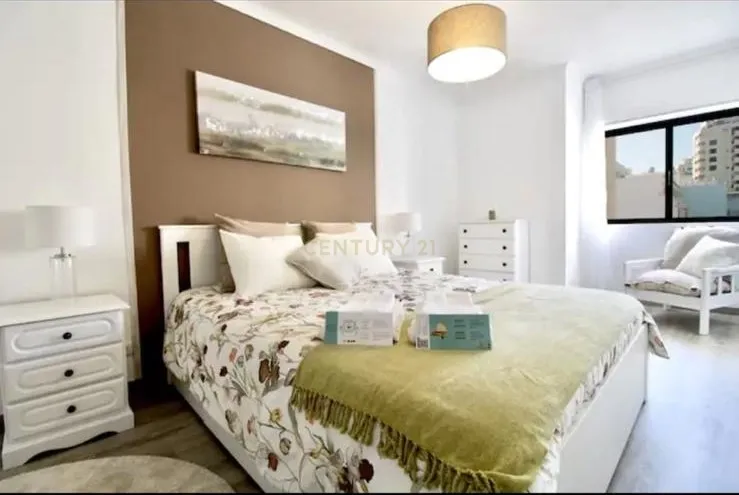 OPORTUNIDADE - Apartamento T1 em Armação de Pêra - Image 1