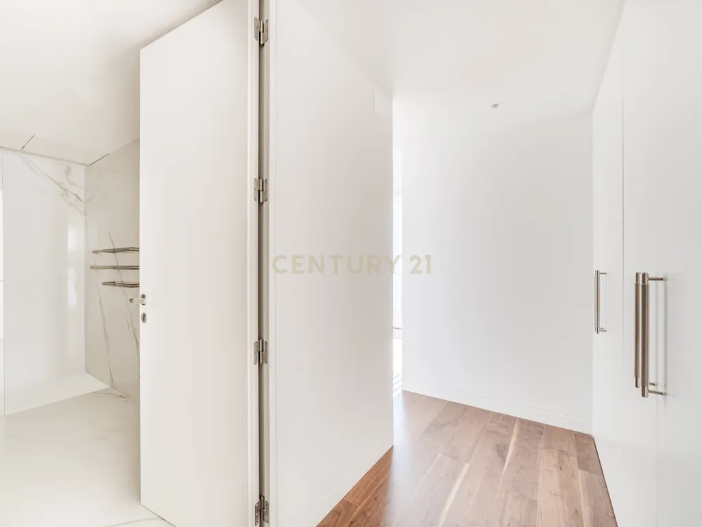 T3 na Villa dos Coches com 3 Suites e Garagem em Belém, Lisboa - Image 23