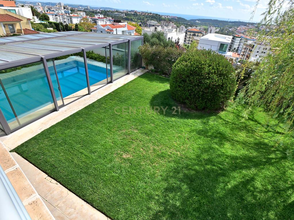 Luxuosa Moradia Isolada na Serra de Carnaxide com Piscina  - Image 27