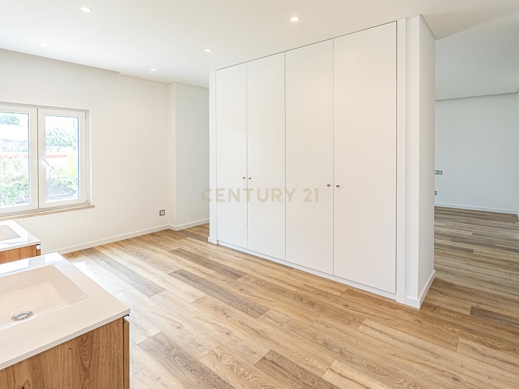 Moradia T6 de Luxo - 924 m² - Piscina - São Pedro da Cadeira - Nova - Image 29