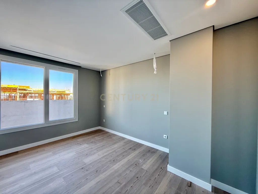 Moderna Moradia T3 em Azeitão, Setúbal - Em Construção - Image 16