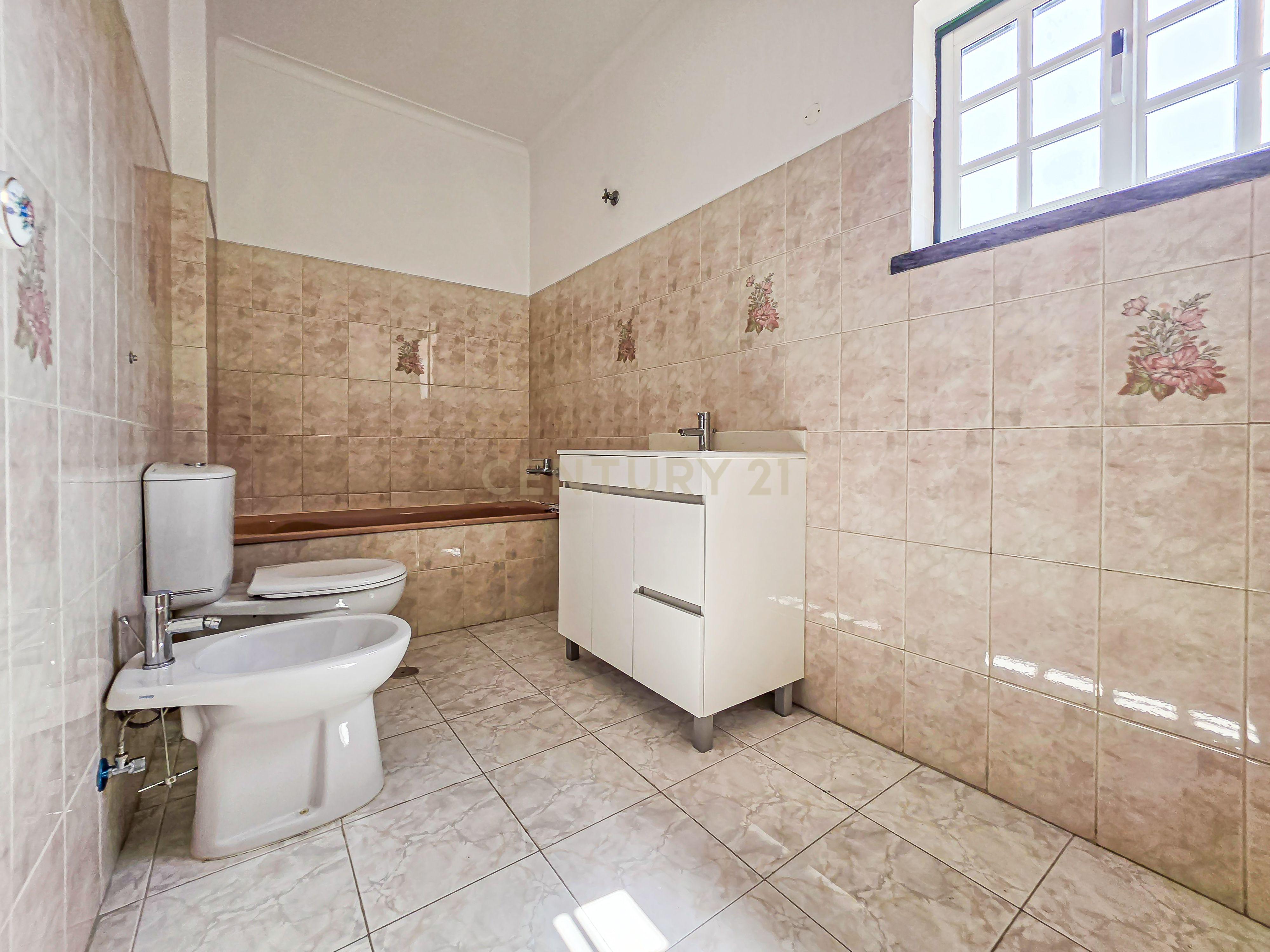 Moradia T3 à venda em Fernão Ferro, Seixal — foto 36
