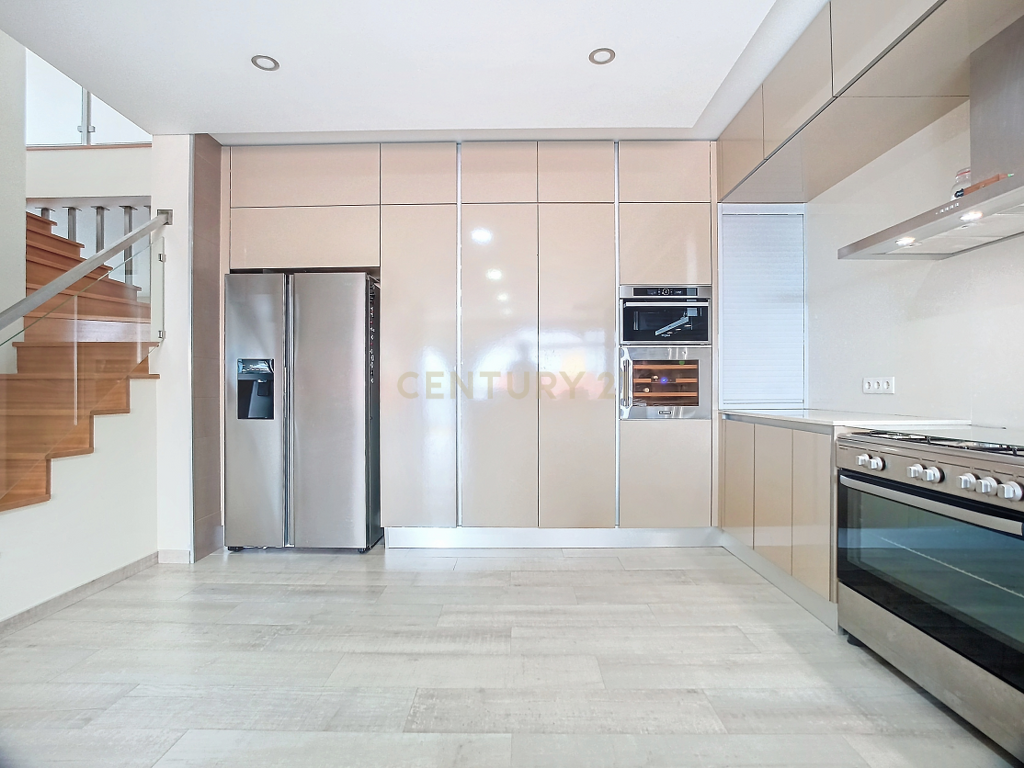 Moradia T4 com Vista Mar | Ajuda da Bretanha | São Miguel - Image 17