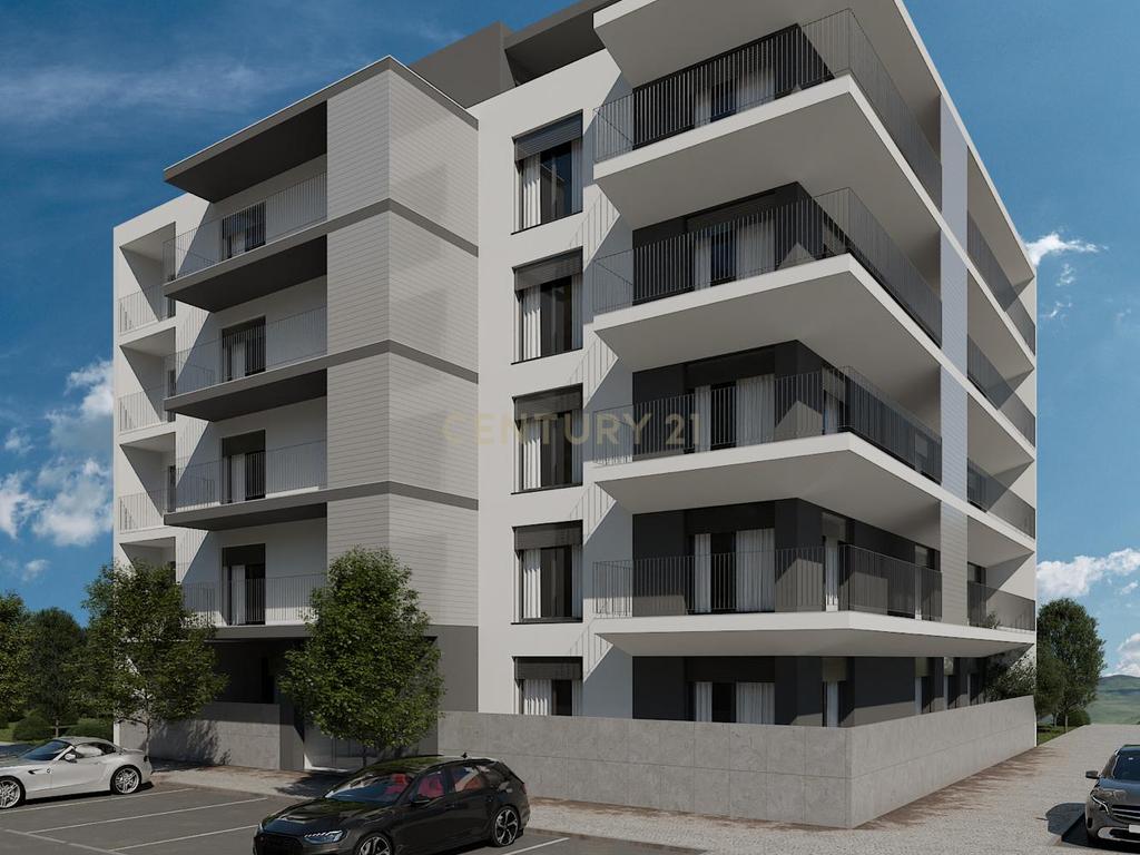 Apartamento T3 Novo em Início de Construção – Entroncamento | Junto à A23 - Image 7