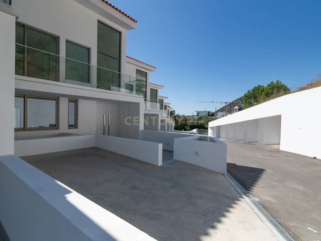Condomínio Villas d’Ouro – Exclusividade e Conforto no Coração de Sesimbra - Image 68