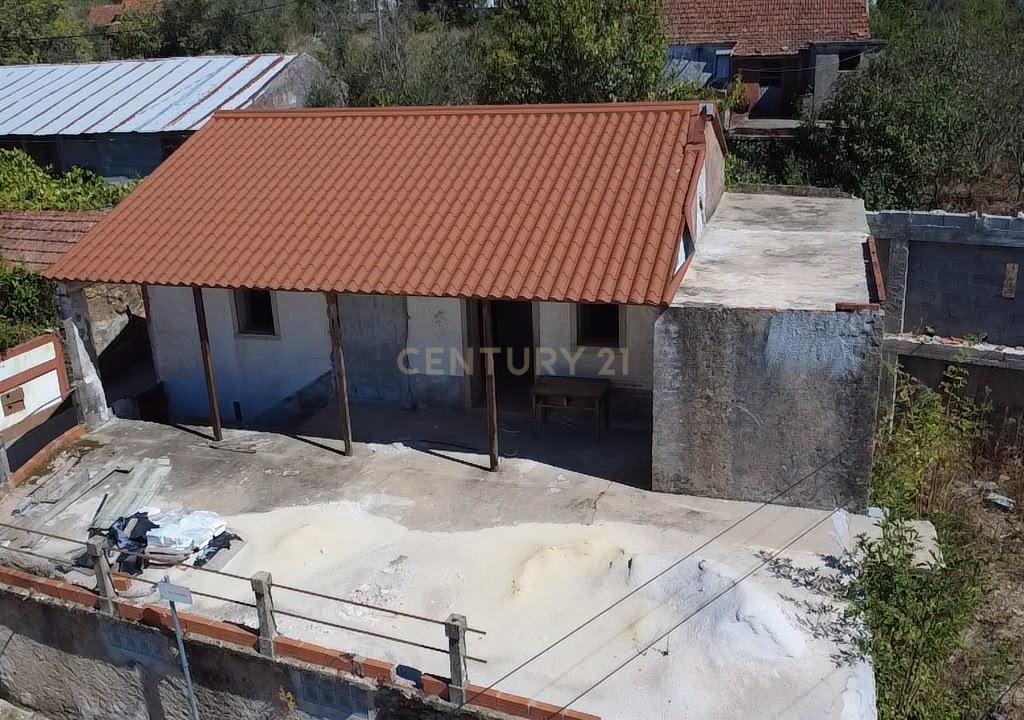 Moradia Para Reconstrução | Estrada de Viavai Penela - Image 5