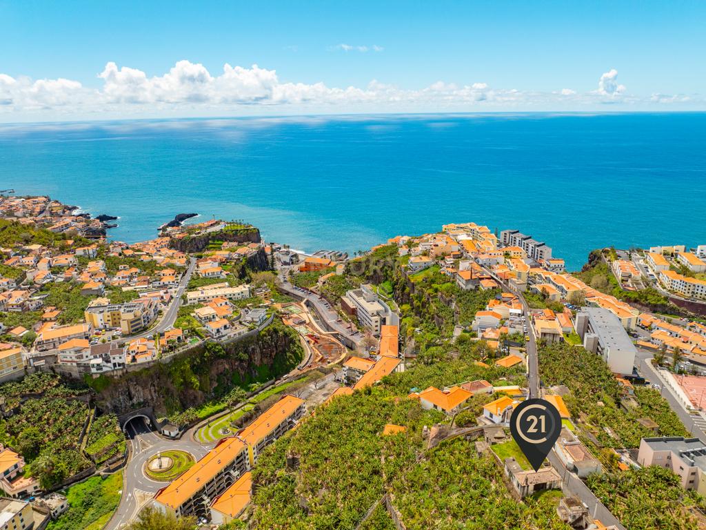 Moradia Tradicional com Projeto Aprovado em Câmara de Lobos - Image 17