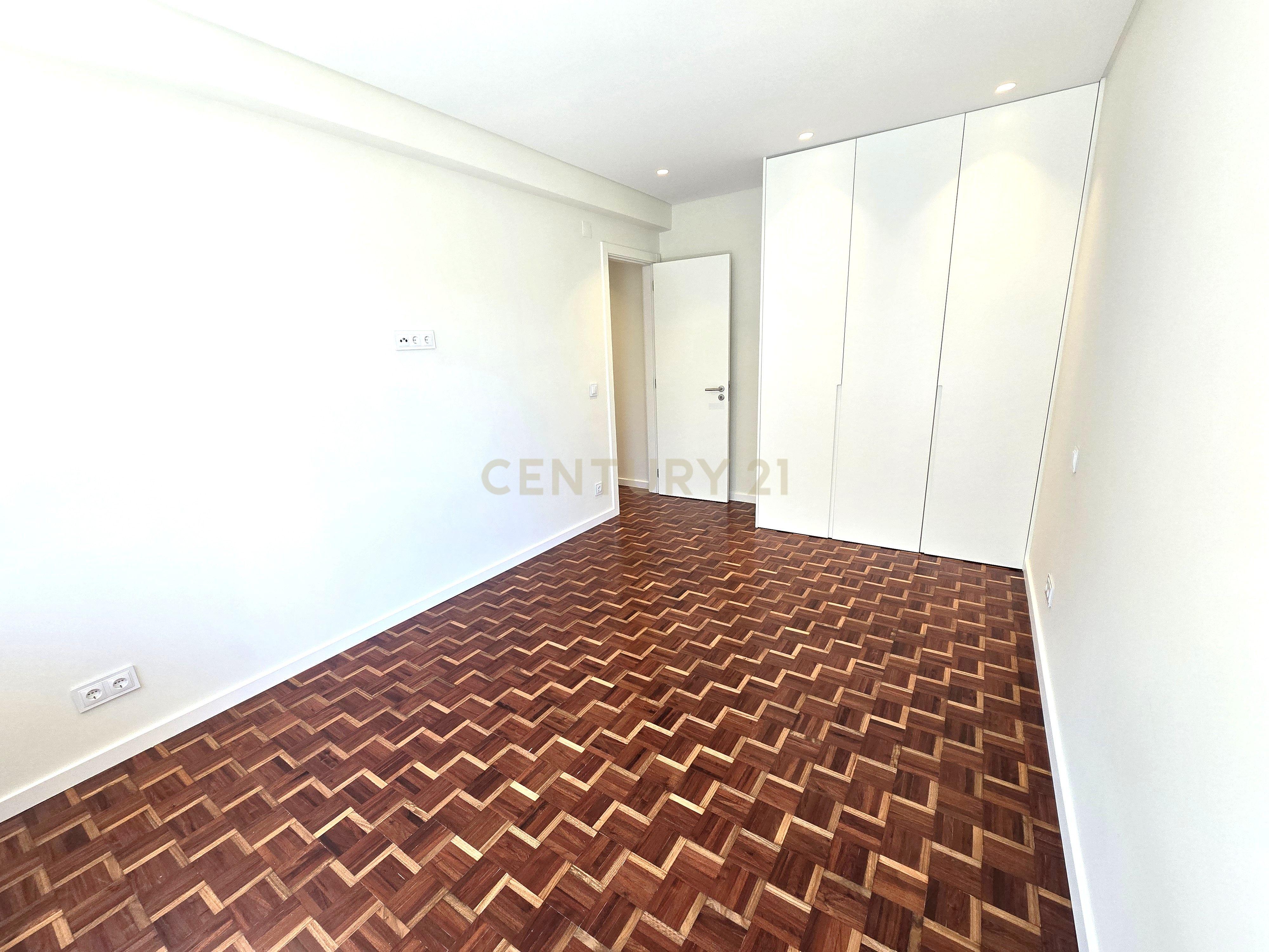 Fotografia 12 de Apartamento T3 totalmente remodelado em Almada