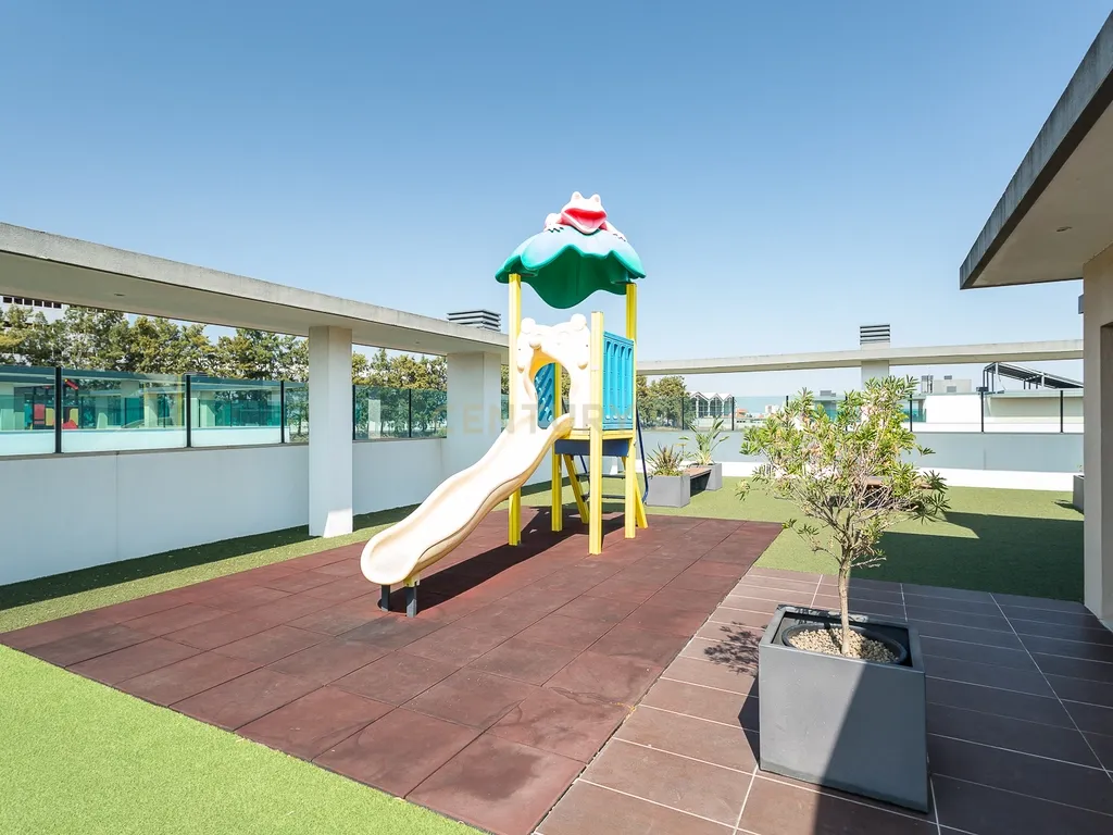 Apartamento T2 num condomínio com Vista Panorâmica em Odivelas, Famões - Image 41