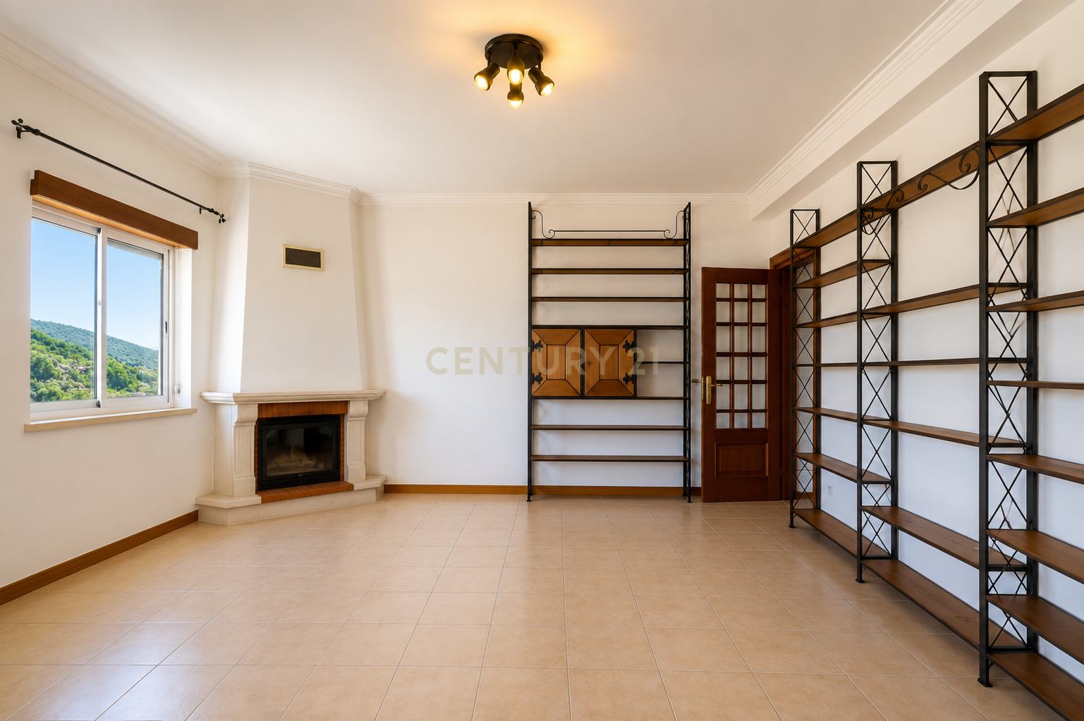 Fotografia 5 de T5 ou T2+3 Duplex: Habitação Própria ou Investimento