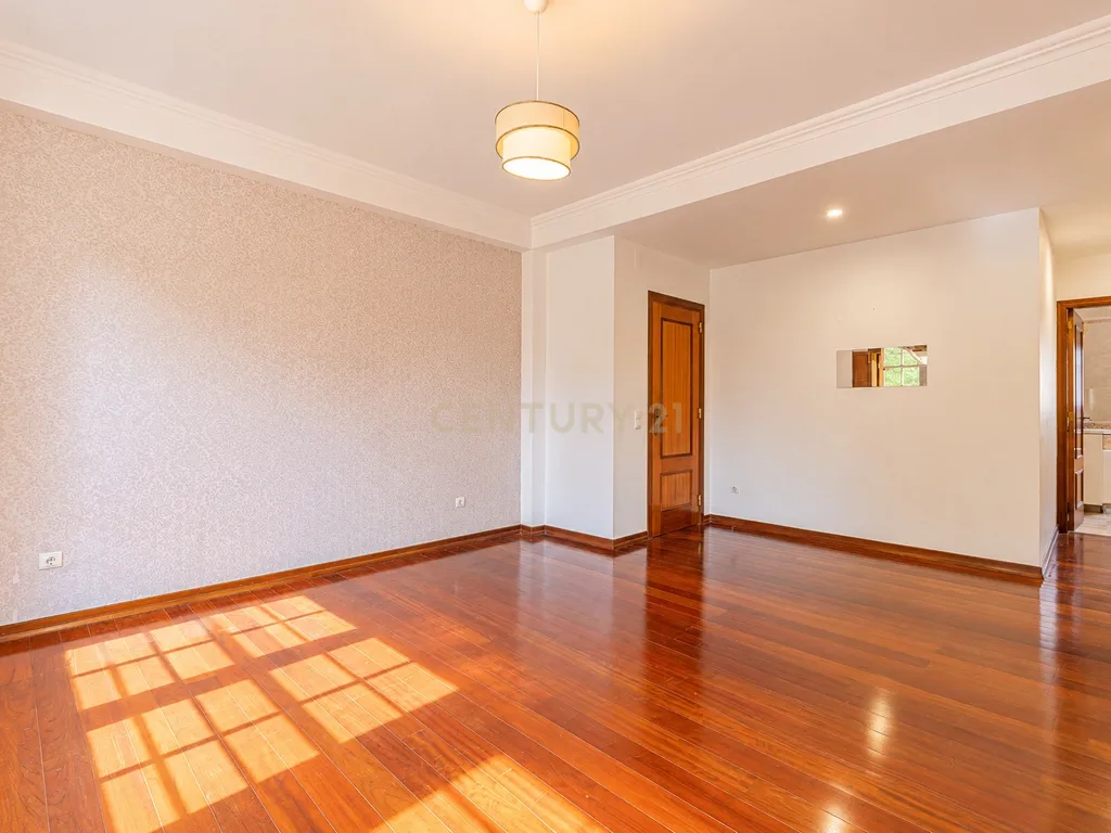 Refúgio no Coração de Uma Vila Encantadora - Image 35