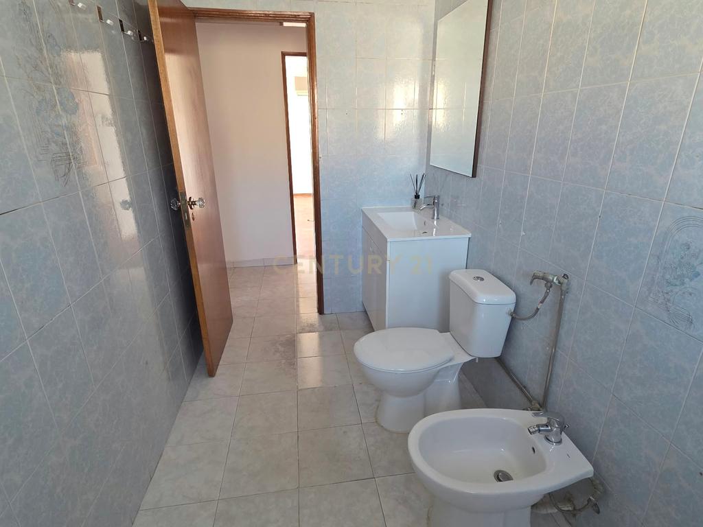 Arrendamento T3 com Garagem | Boas Áreas | Bairro de Santa Apolónia - Image 14