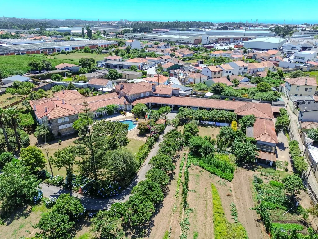 Quinta Santo António — Um refúgio único com piscina privada e potencial ilimitado na Maia - Image 14