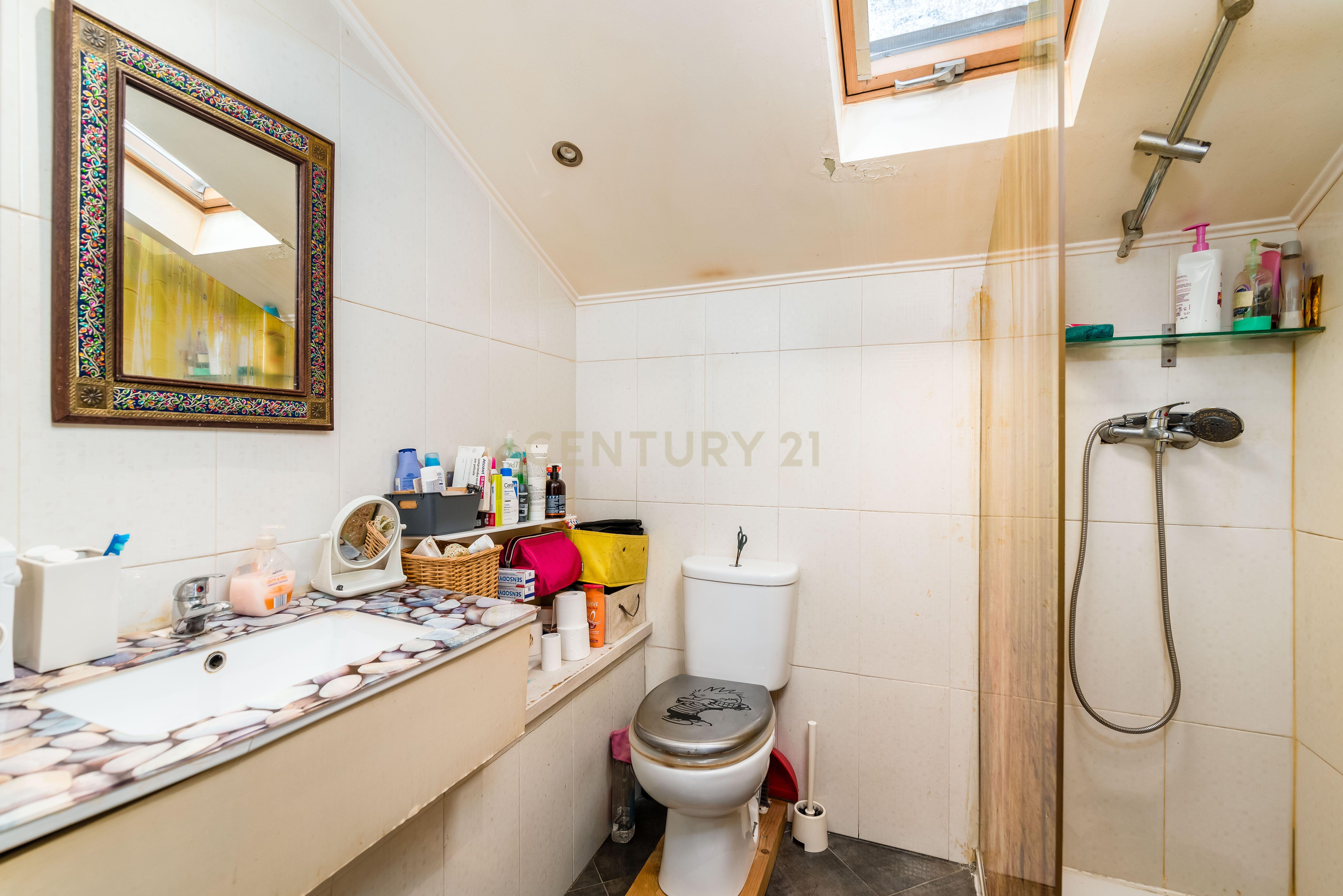 T2 Duplex com Vista Rio no Dafundo  - Image 36