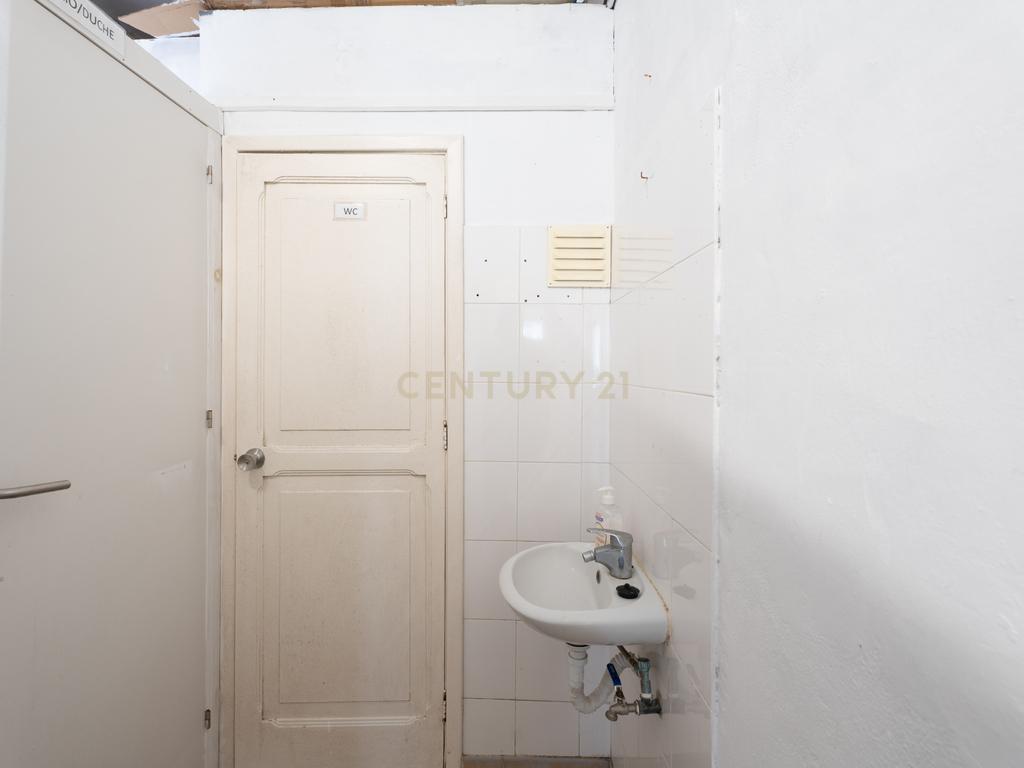 🏡 Moradia T3 + Espaço Comercial 🏪 | Livramento | Ponta Delgada📍 - Image 17