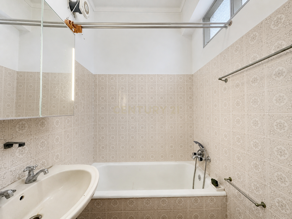Apartamento T2 em Sacavém para Venda - Image 19