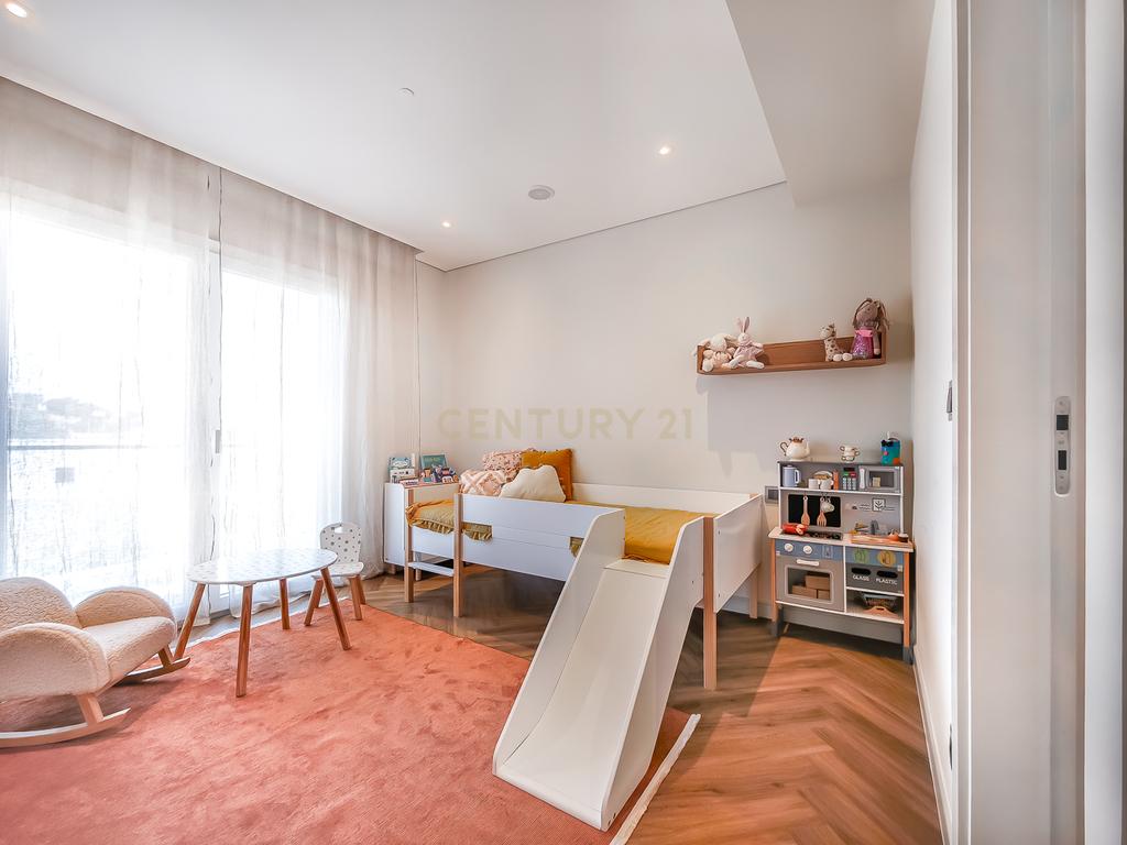 Moradia T4 em Condomínio Privado | Piscina | 6WC | Jardim | Terraço | Box | Quinta do Brilhante | Albarraque A 5 Minutos Do colégio Tasis internacional - Image 30
