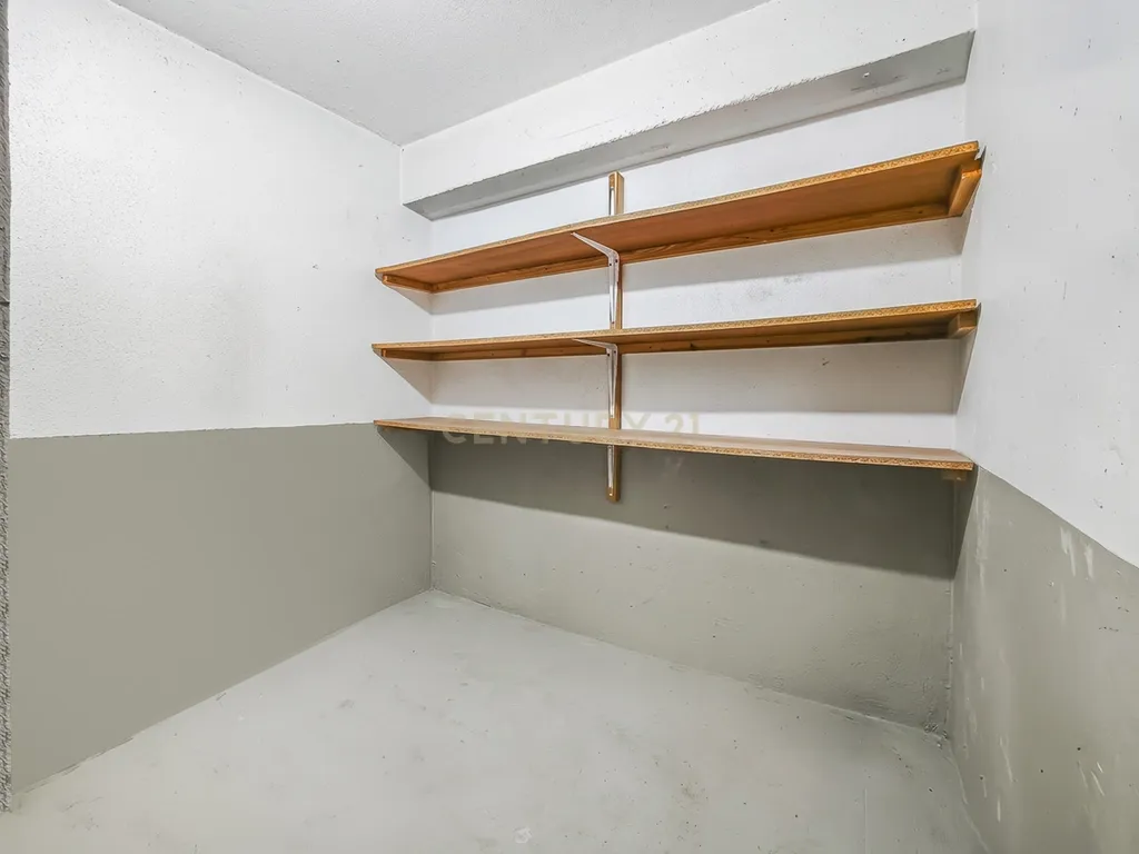 Apartamento T2 Dúplex com Vista Panorâmica e Garagem com Carregamento Elétrico | a 15 minutos de Mafra e Ericeira - Para arrendamento! - Image 27