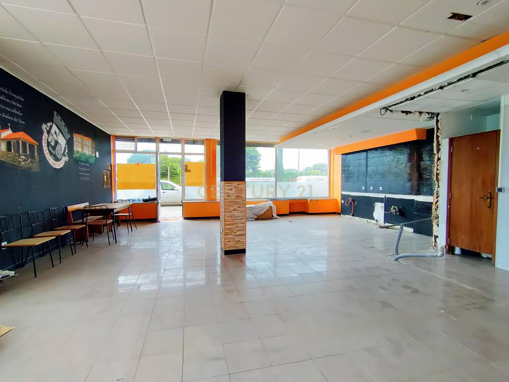 Loja com Cave para Comércio – Excelente Oportunidade de Arrendamento em Azurara, Vila do Conde - Image 12