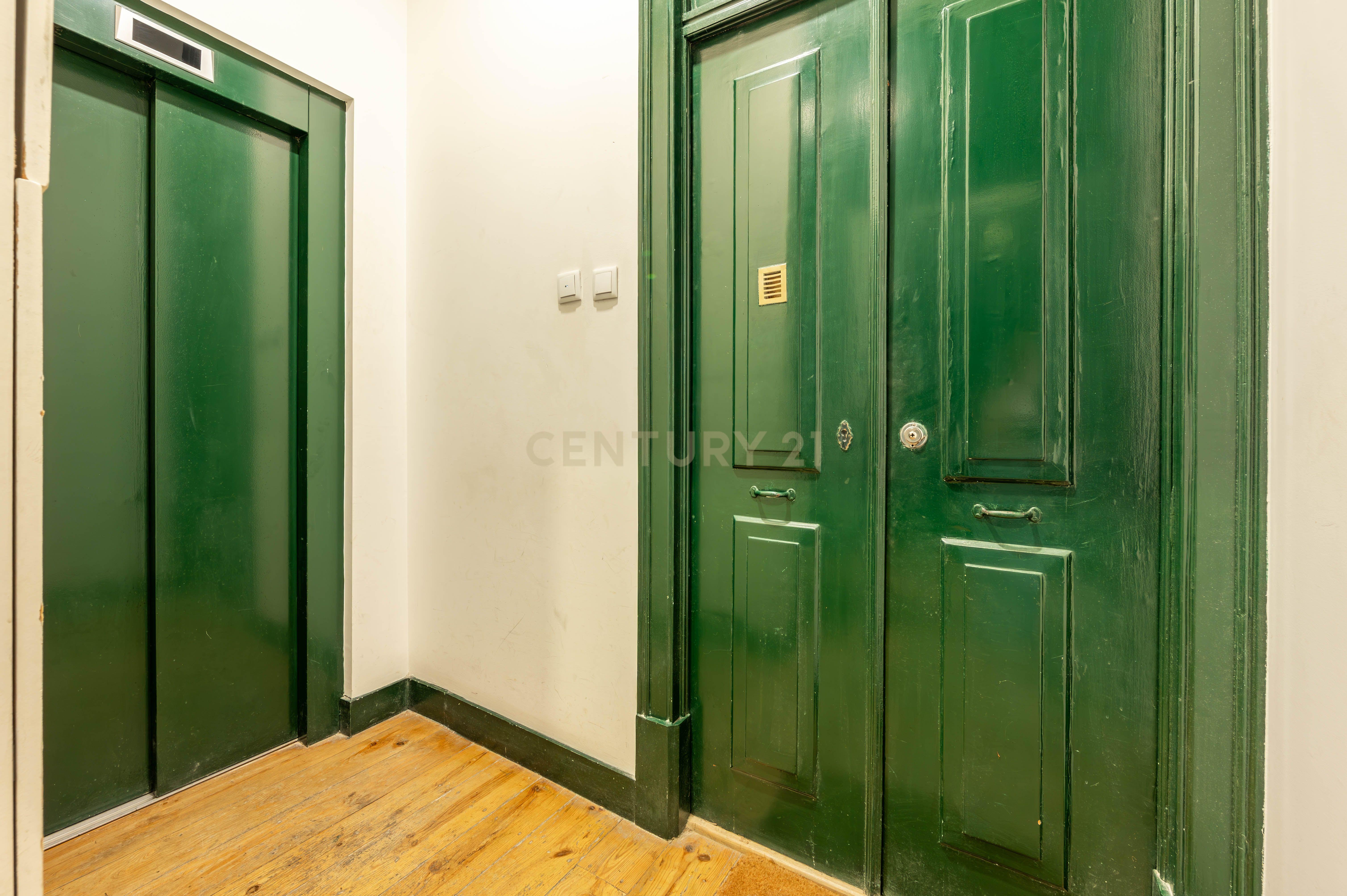 Apartamento T5 à venda em Estrela, Lisboa — foto 4