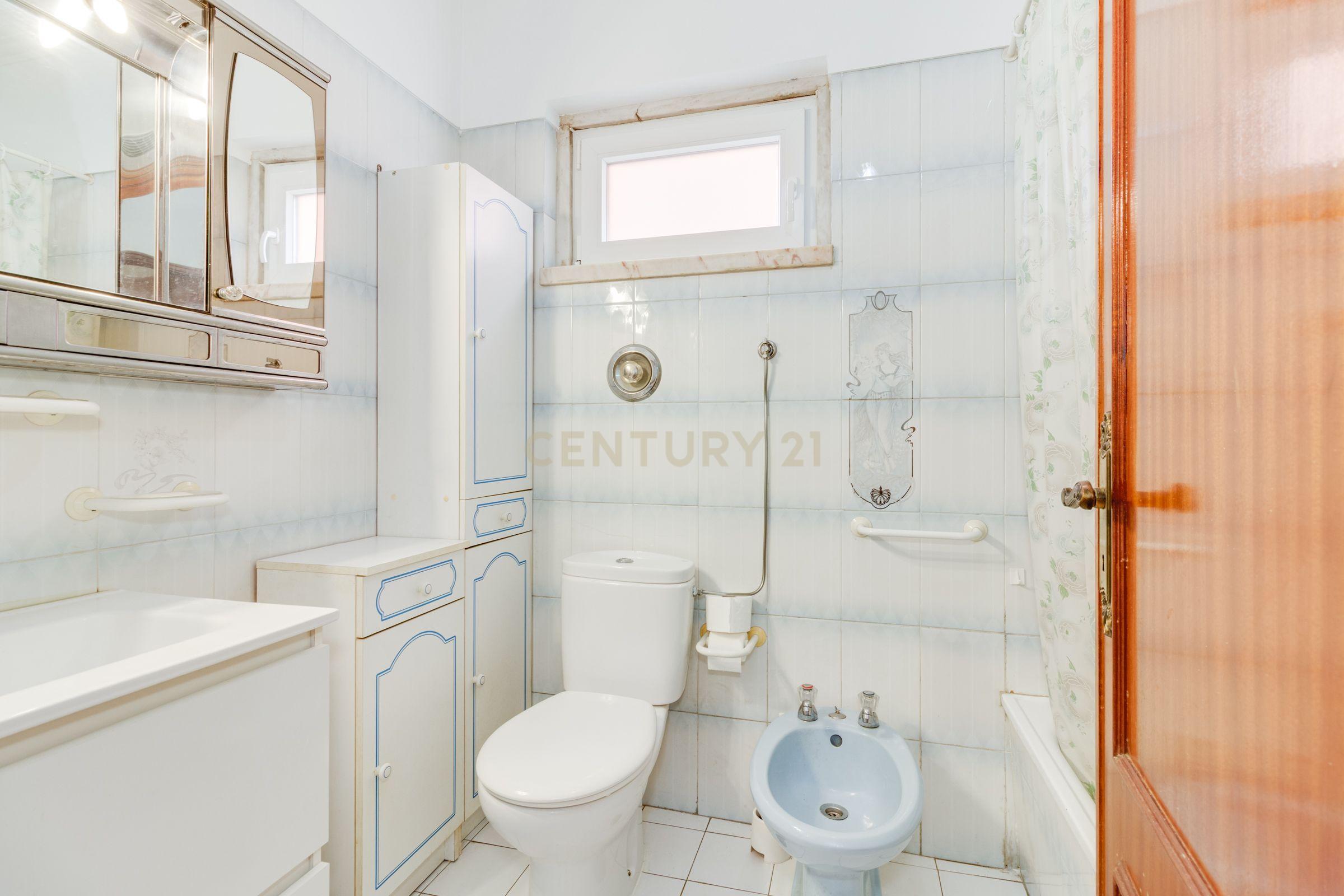 Fotografia 10 de Apartamento T3 com 1 Parqueamento | Agualva-Cacém